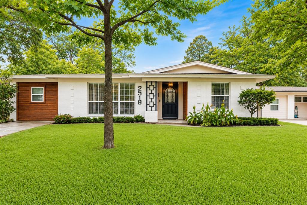 2519 Highwood Drive Property Photo 1