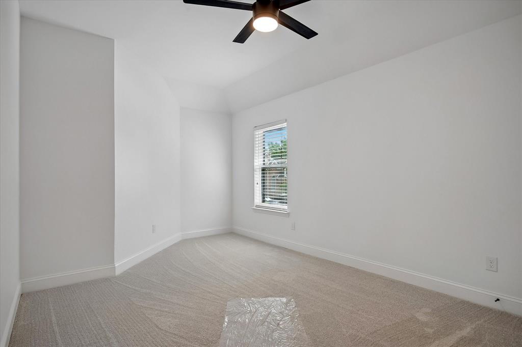 407 Greenway Court Property Photo 29