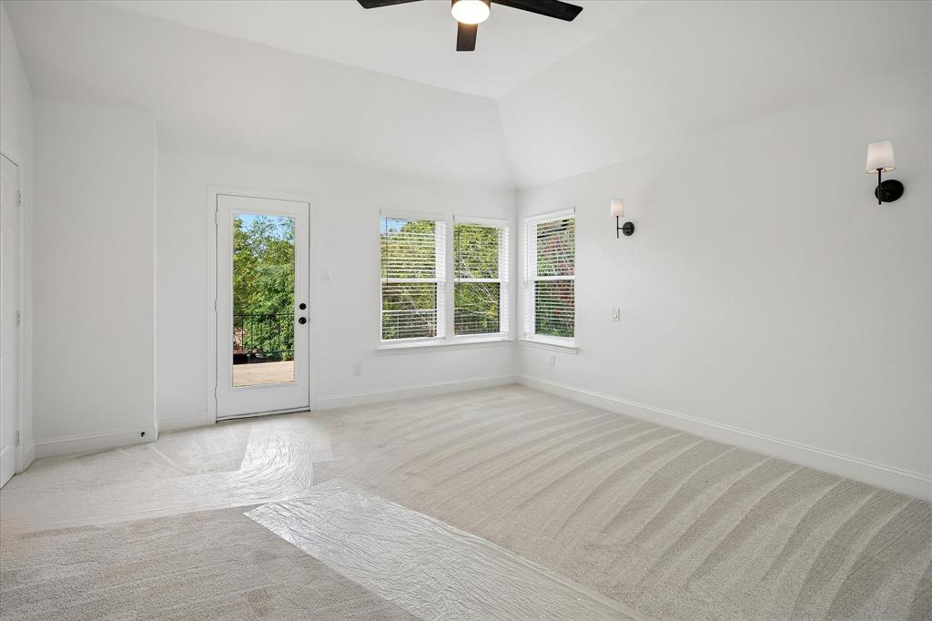 407 Greenway Court Property Photo 32