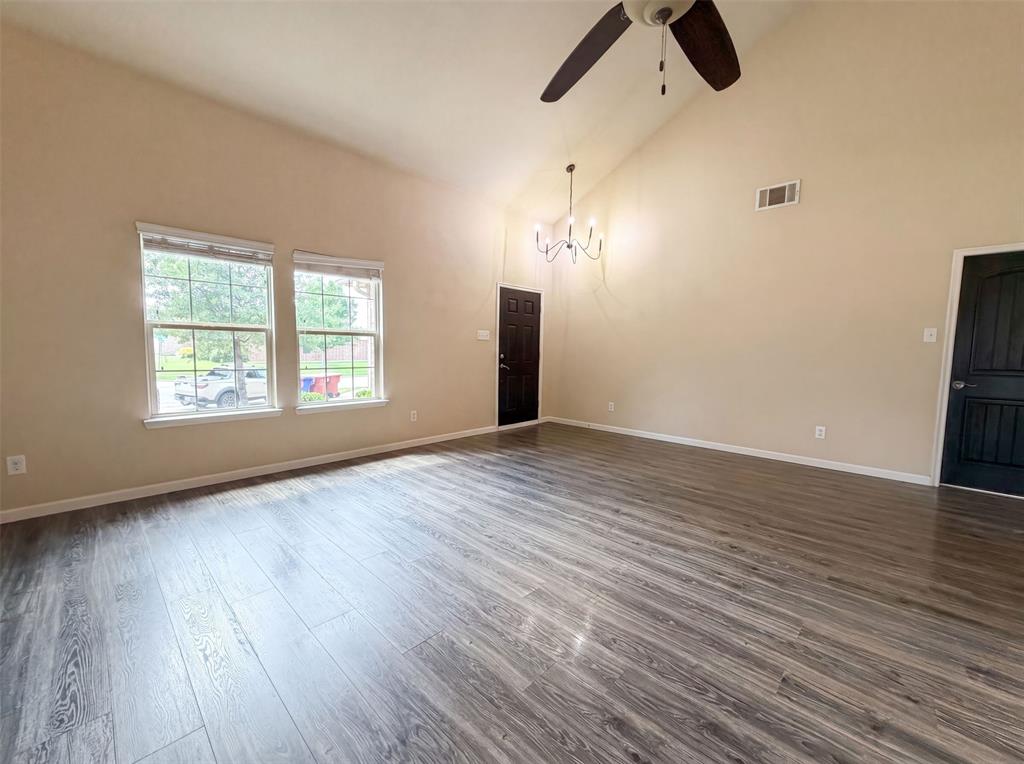1404 Claire Lane Property Photo 6
