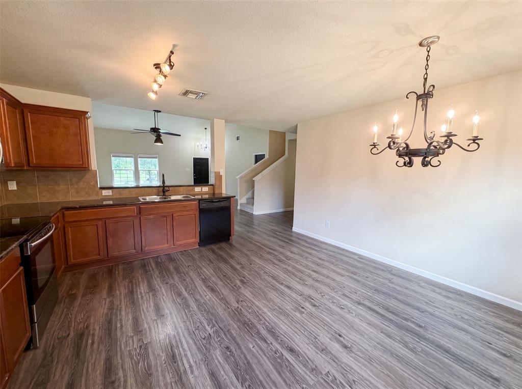 1404 Claire Lane Property Photo 7