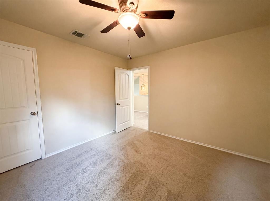 1404 Claire Lane Property Photo 10