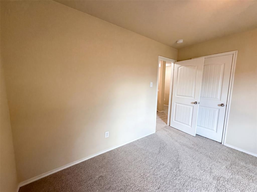 1404 Claire Lane Property Photo 11