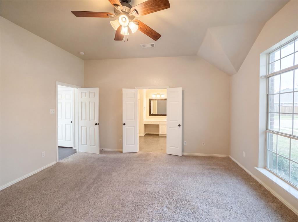 1441 Forest Oaks Court Property Photo 4