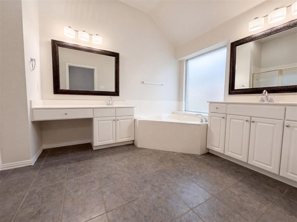 1441 Forest Oaks Court Property Photo 8