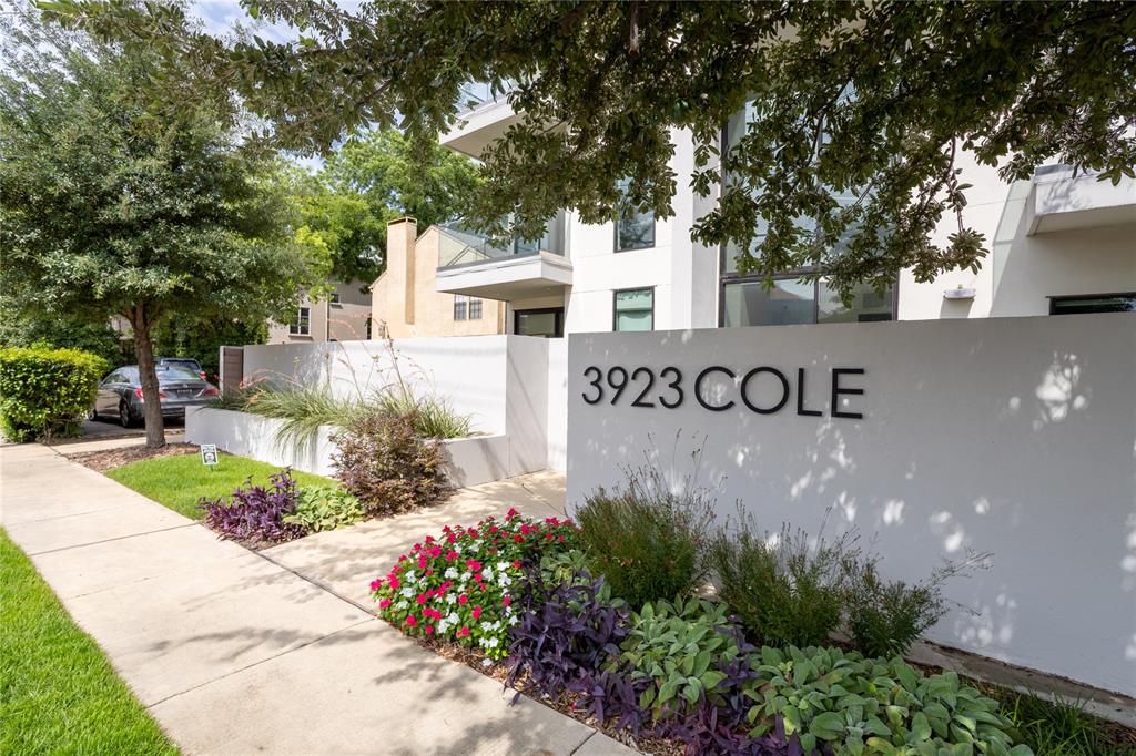 3923 Cole Avenue 101 Property Photo 1