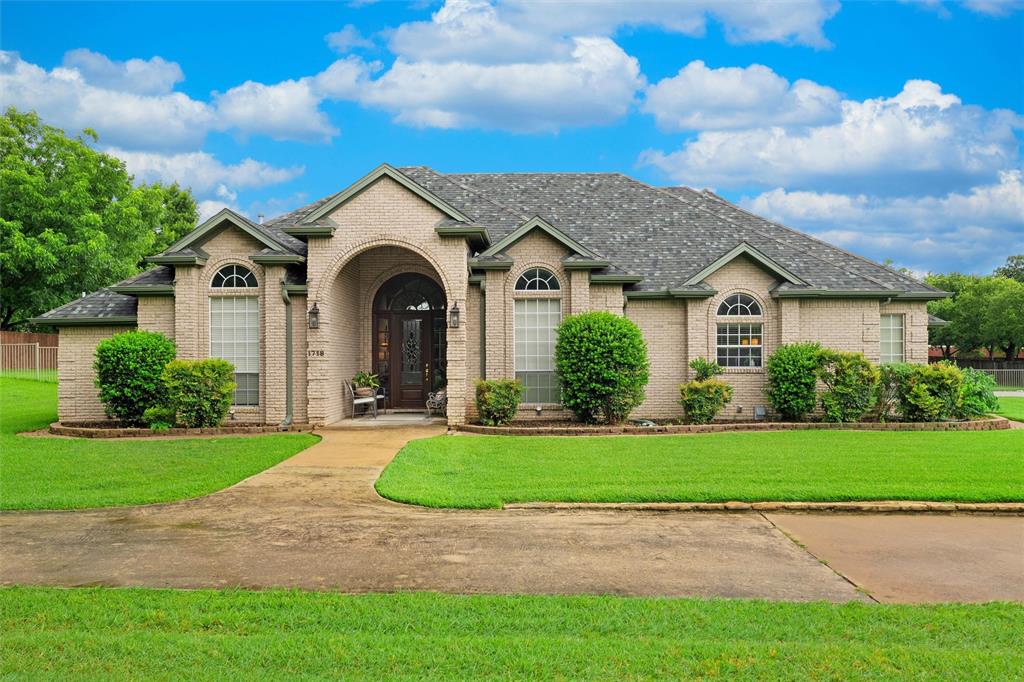 1718 Wanda Way Property Photo 1