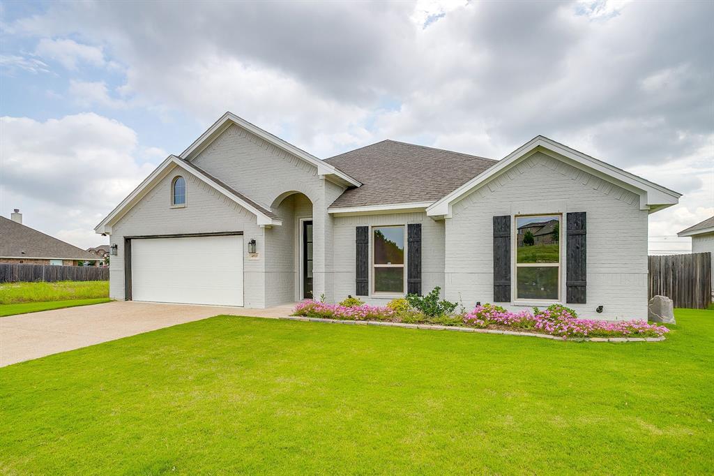 6913 Trail Rock Drive Property Photo 4