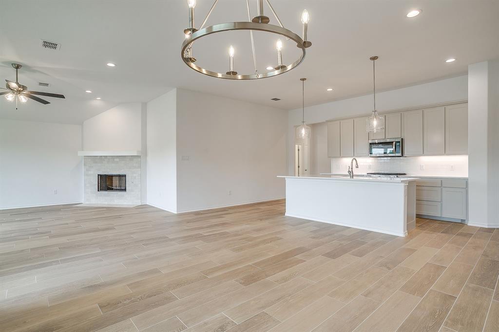 6913 Trail Rock Drive Property Photo 17