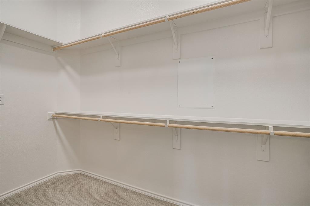 6913 Trail Rock Drive Property Photo 25