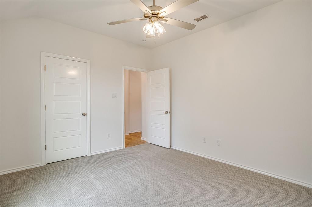 6913 Trail Rock Drive Property Photo 32