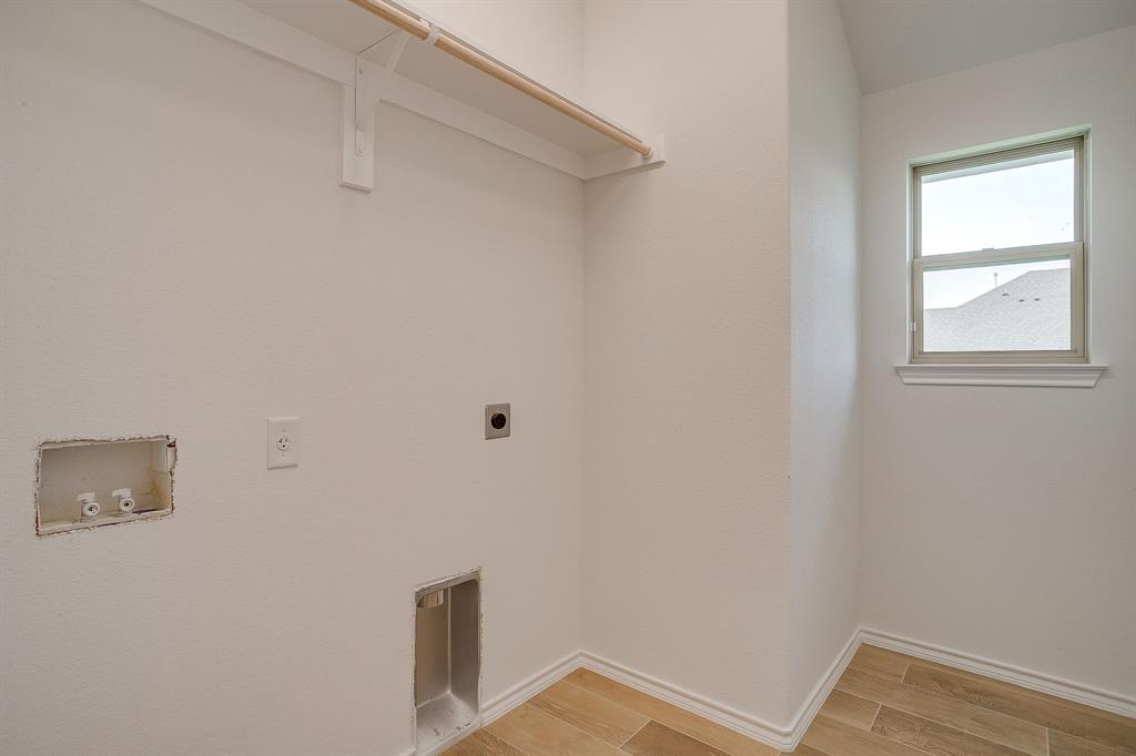 6913 Trail Rock Drive Property Photo 33