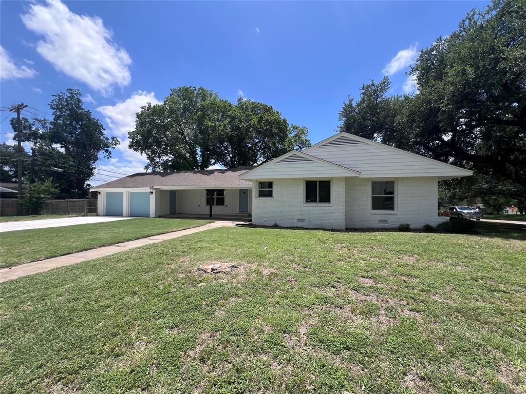 3200 Proctor Avenue Property Photo 4