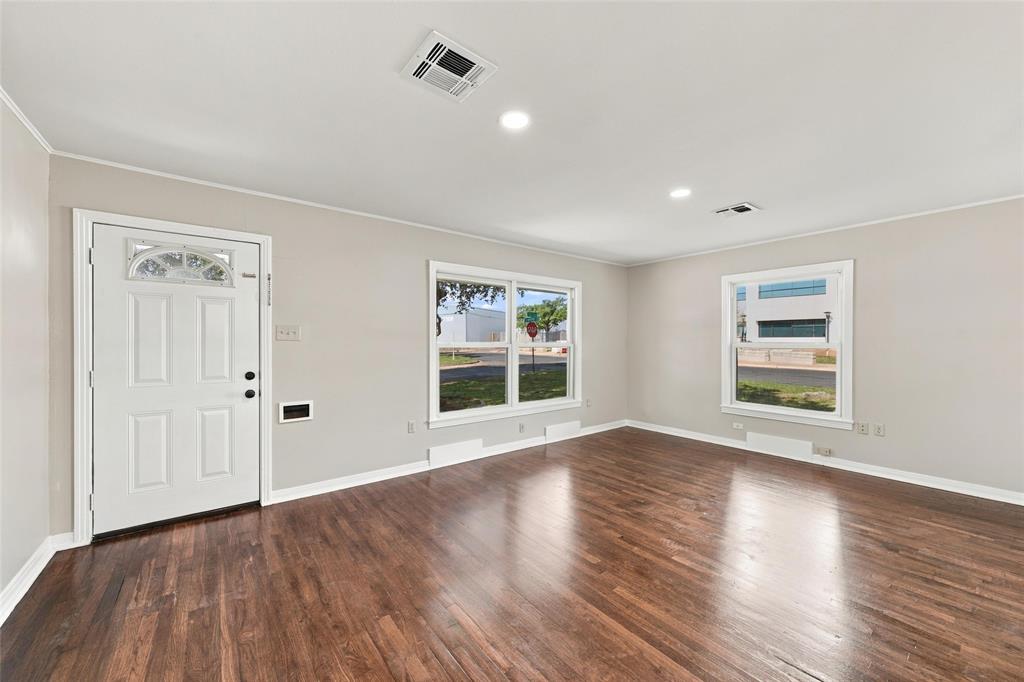 3200 Proctor Avenue Property Photo 4