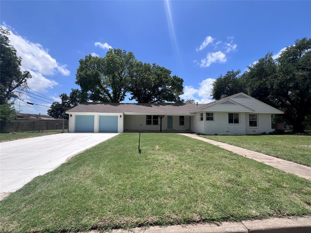 3200 Proctor Avenue Property Photo 5