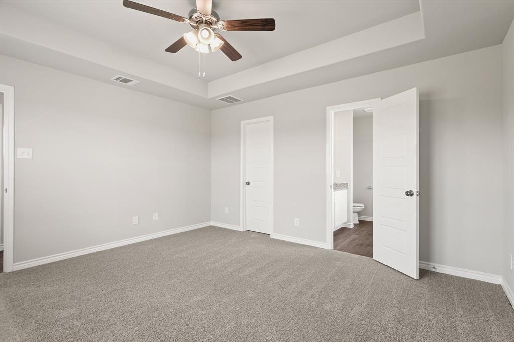 7004 Trestle Street Property Photo 10