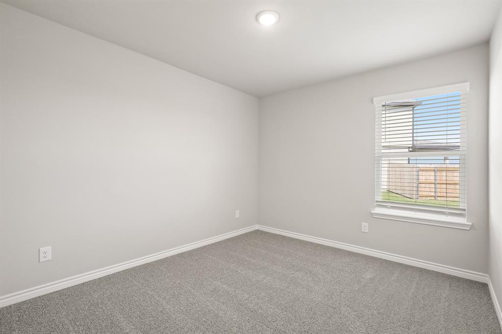 7004 Trestle Street Property Photo 12