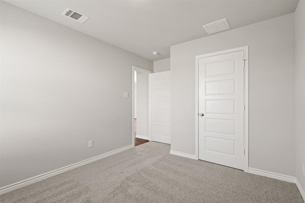 7004 Trestle Street Property Photo 13