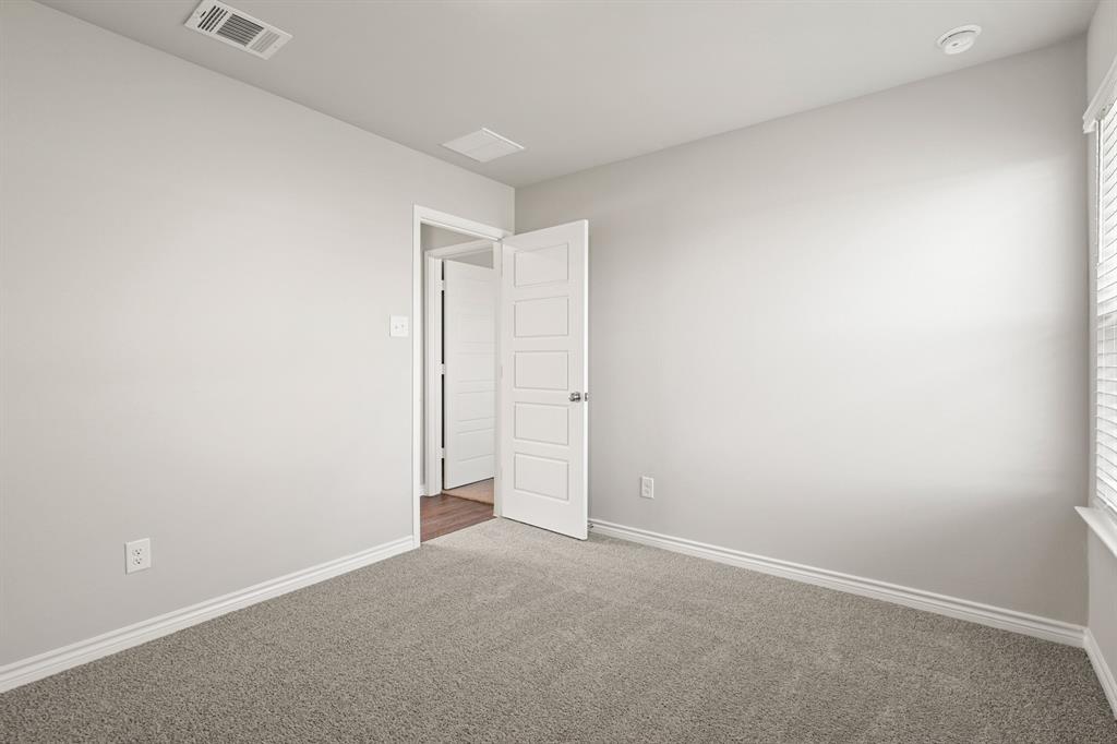7004 Trestle Street Property Photo 16