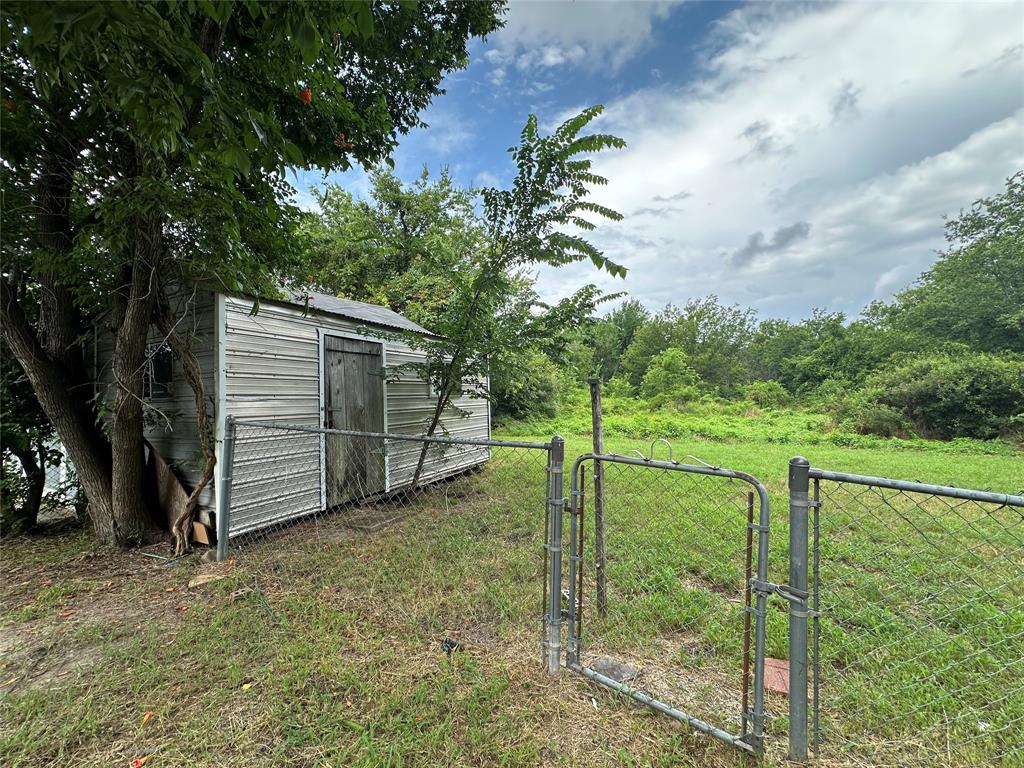 509 N Ross Avenue Property Photo 23
