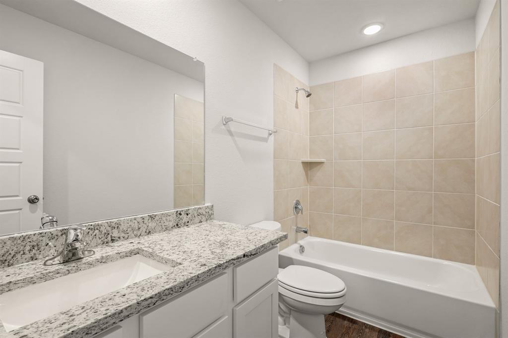 7008 Trestle Street Property Photo 19