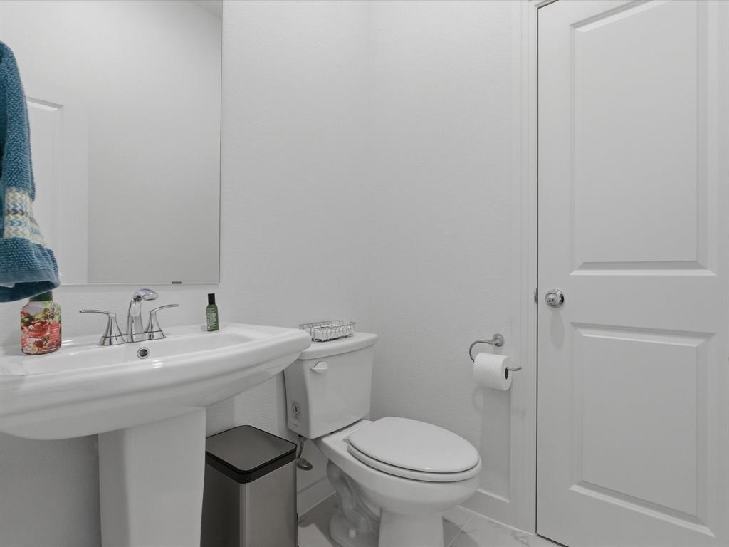 3700 Queen Road Property Photo 12