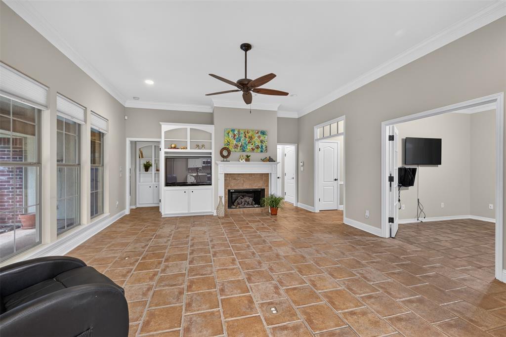 323 Oakland Place Property Photo 15