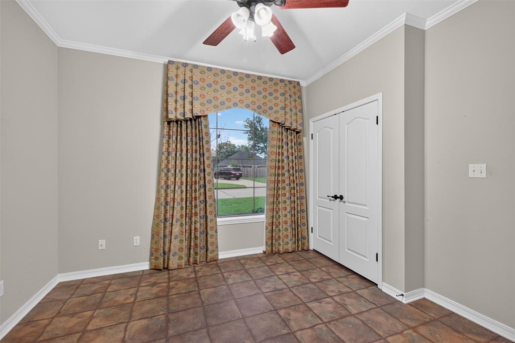323 Oakland Place Property Photo 21