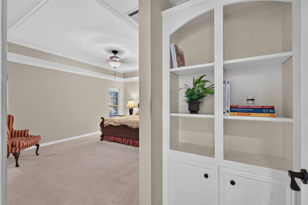 323 Oakland Place Property Photo 24