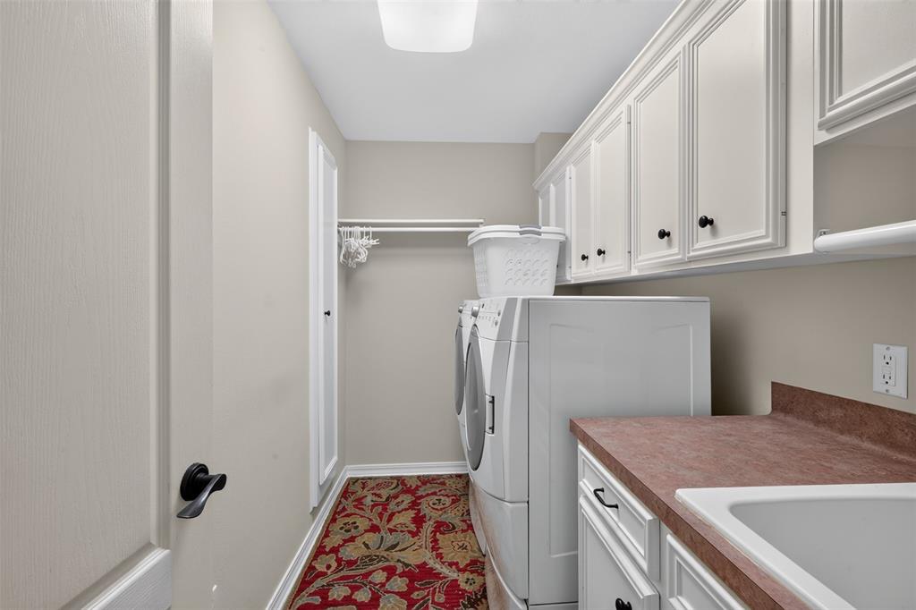 323 Oakland Place Property Photo 29