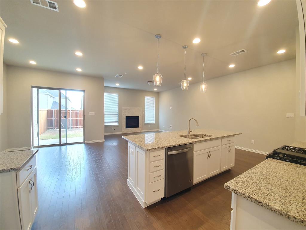 8266 Primrose Way Property Photo 1
