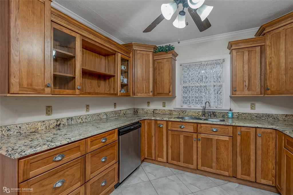 528 Dudley Drive Property Photo 10