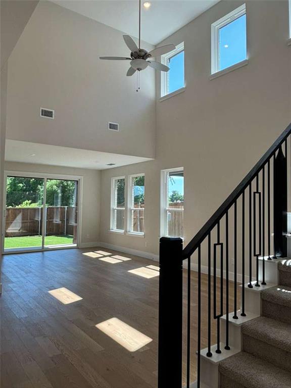 3010 Eleanor Drive Property Photo 3