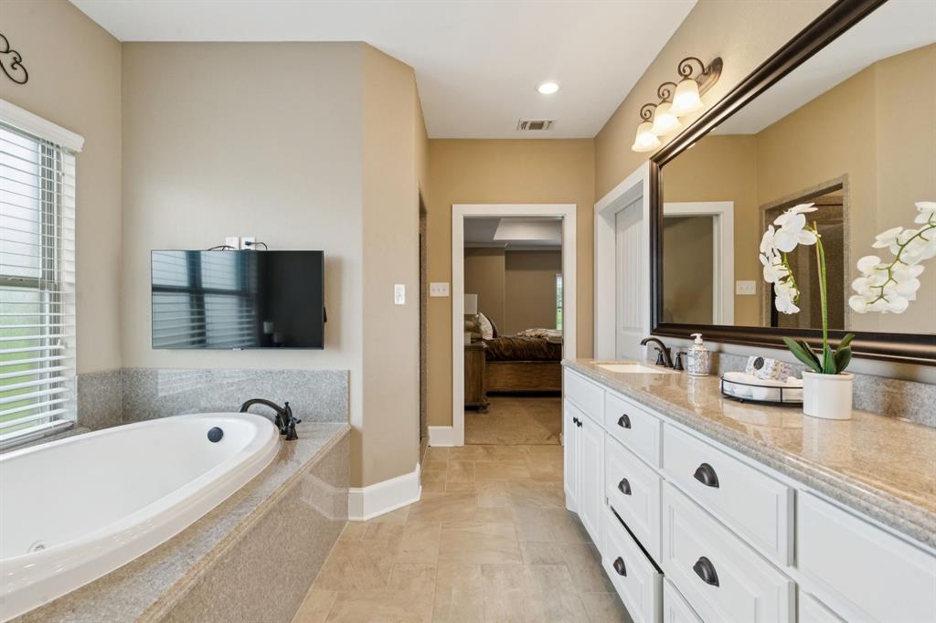 320 Tate Circle Property Photo 11