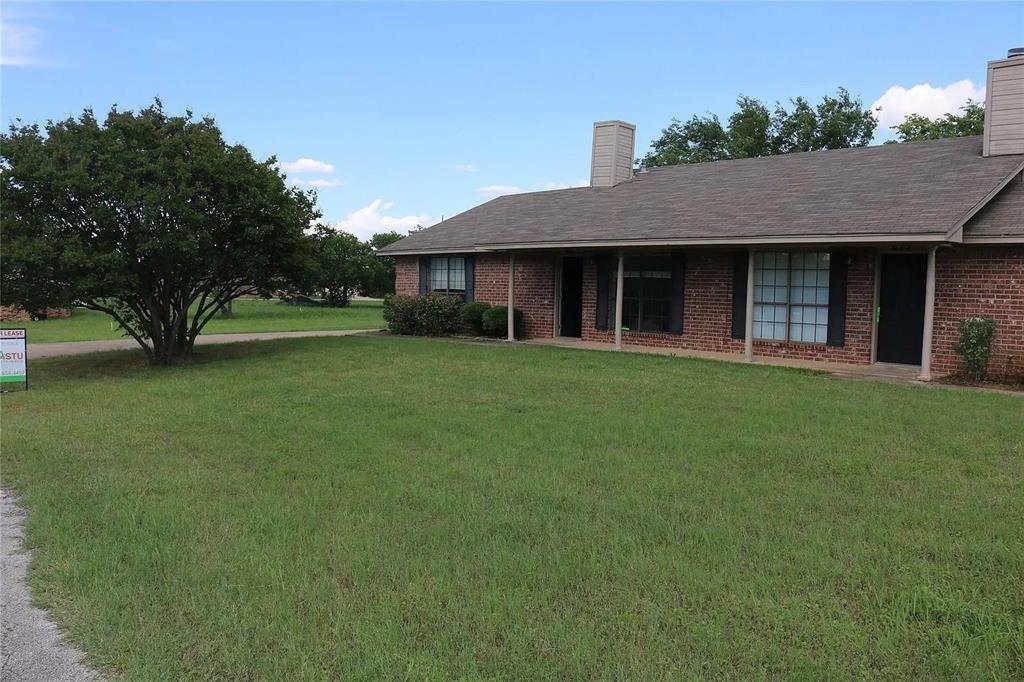 627 Cherry Lane Property Photo 3