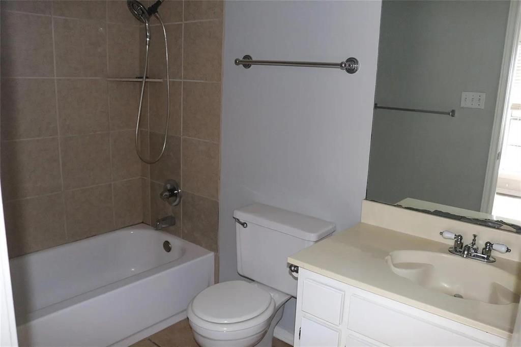 627 Cherry Lane Property Photo 14