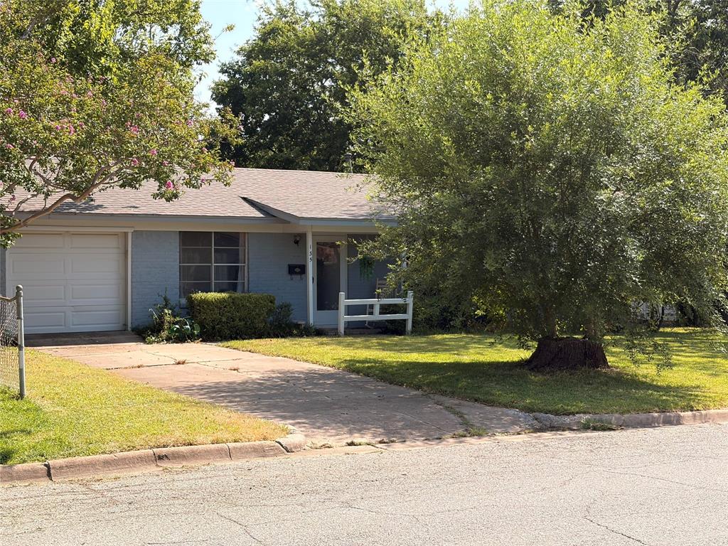 135 N Imperial Drive Property Photo 2