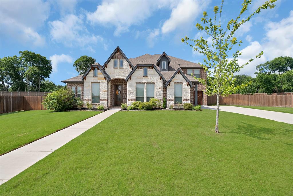 810 Sundown Court Property Photo 1