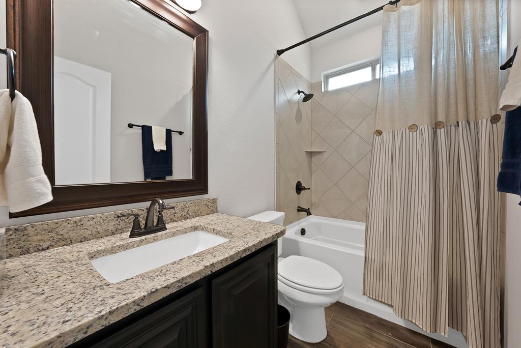 810 Sundown Court Property Photo 14