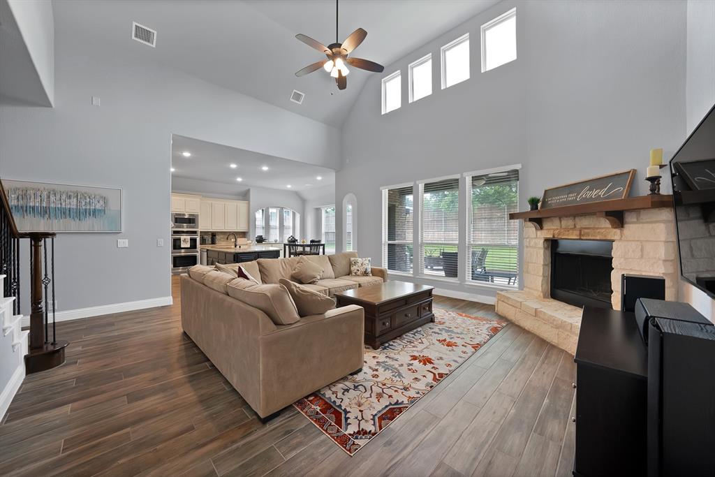 810 Sundown Court Property Photo 16