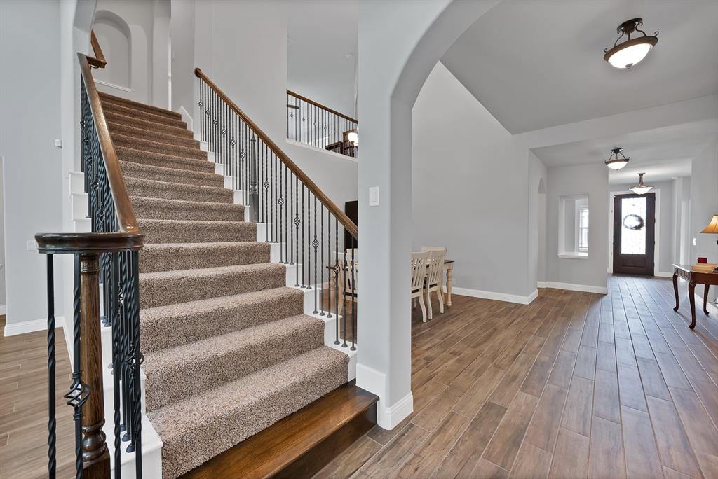 810 Sundown Court Property Photo 27