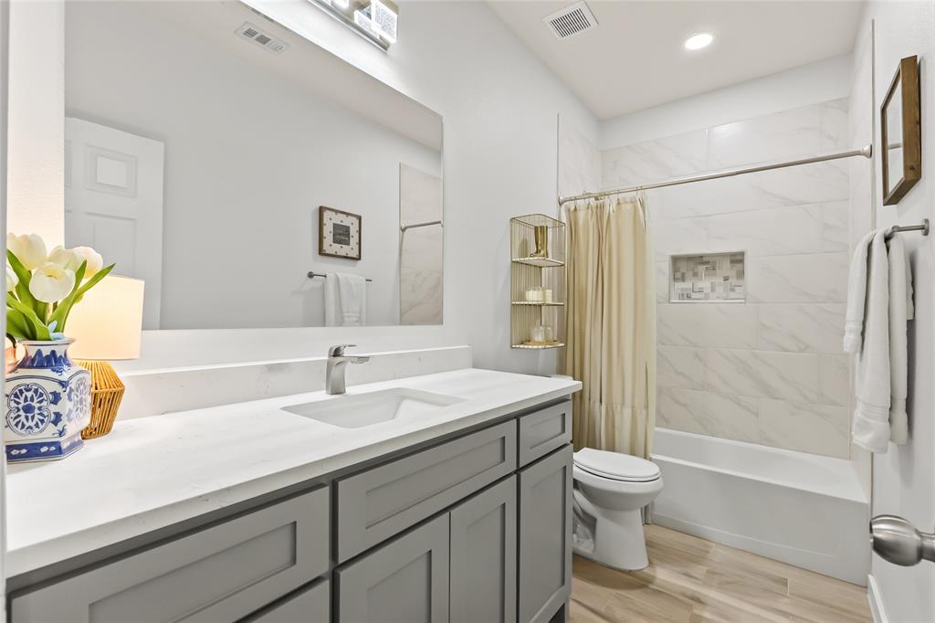 1326 Hemphill Street Property Photo 21