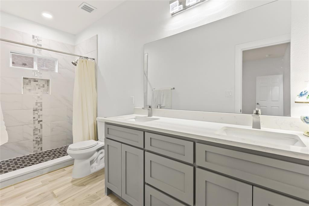 1326 Hemphill Street Property Photo 27