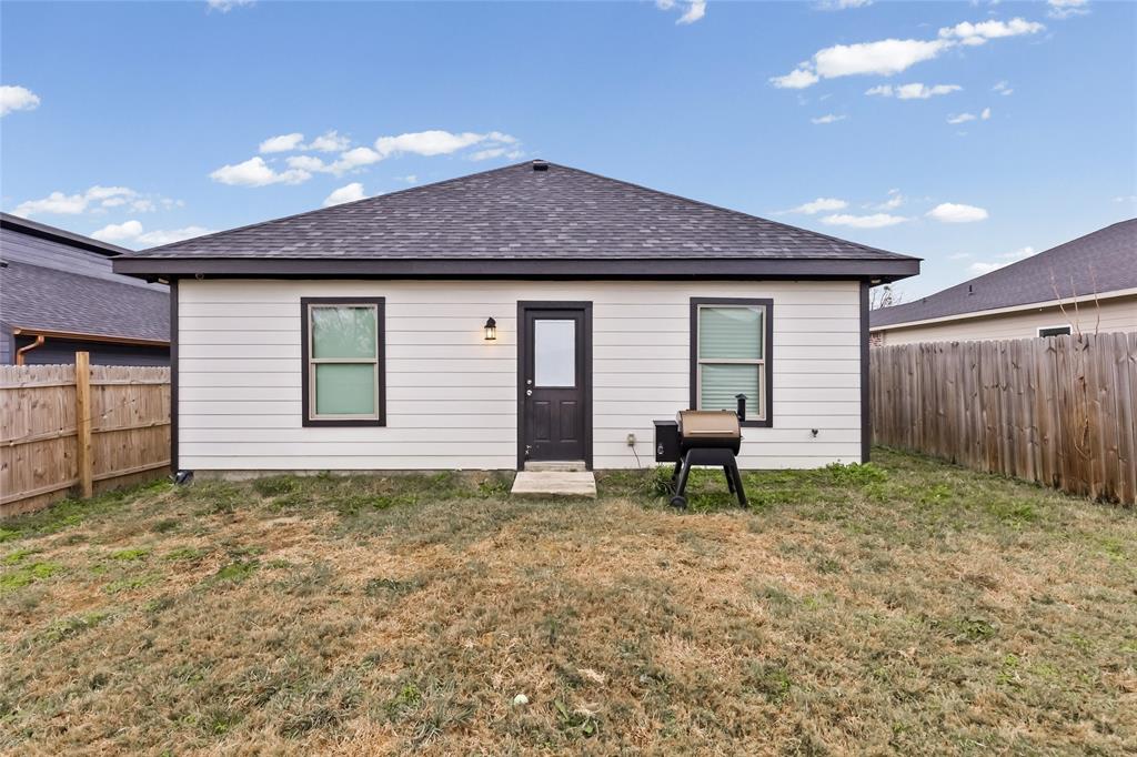 1326 Hemphill Street Property Photo 35