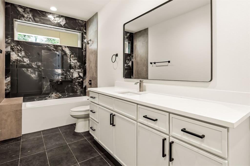 8903 Liptonshire Drive Property Photo 30