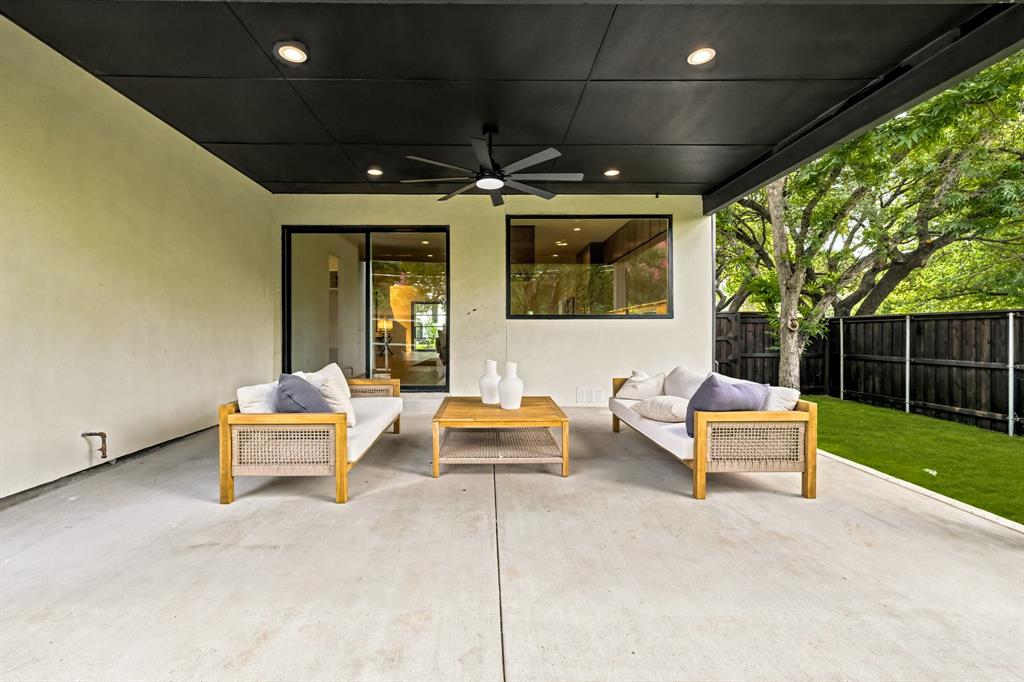 8903 Liptonshire Drive Property Photo 38