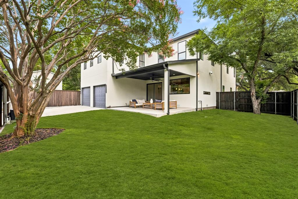 8903 Liptonshire Drive Property Photo 39