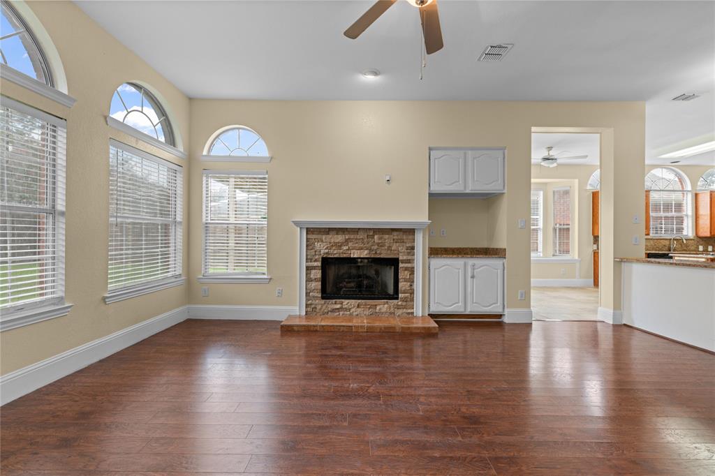3607 Flagstone Drive Property Photo 9