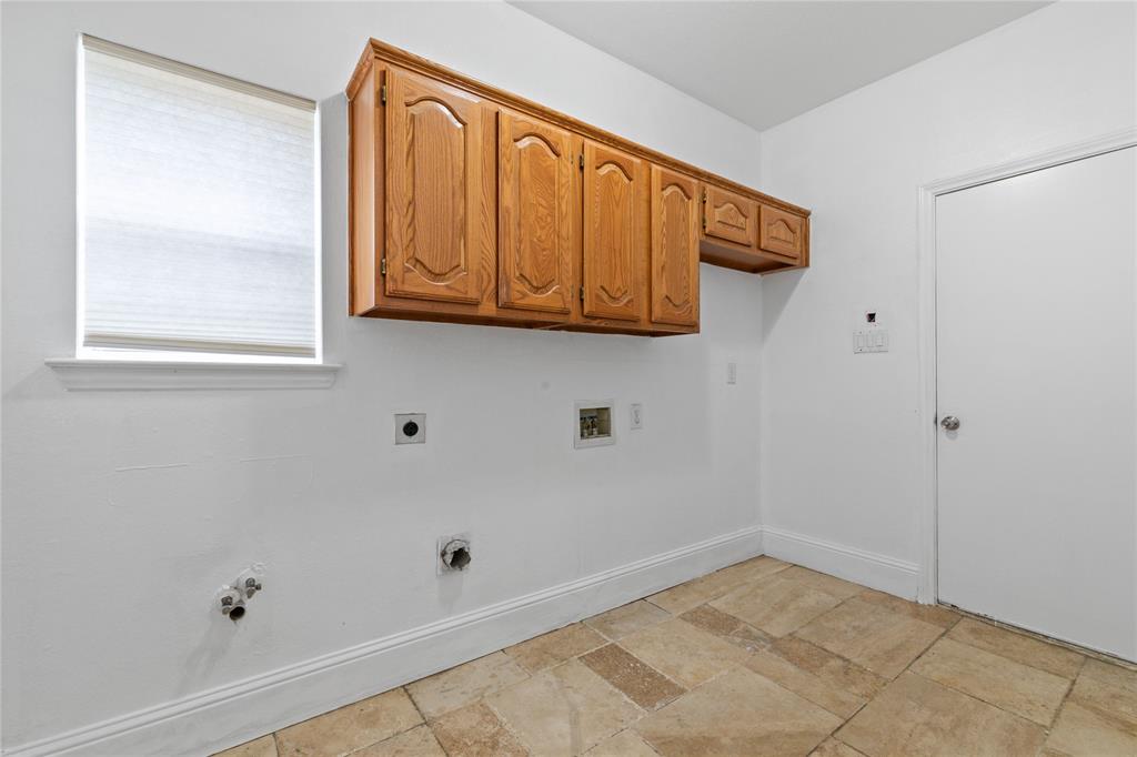 3607 Flagstone Drive Property Photo 14