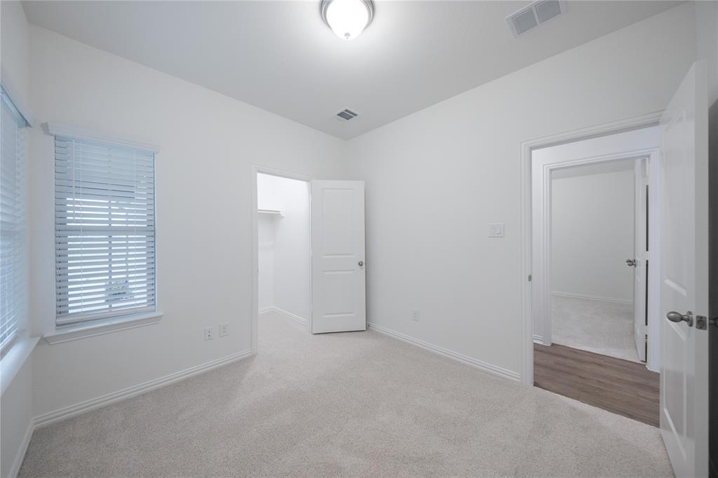 3404 Cloyce Box Drive Property Photo 5